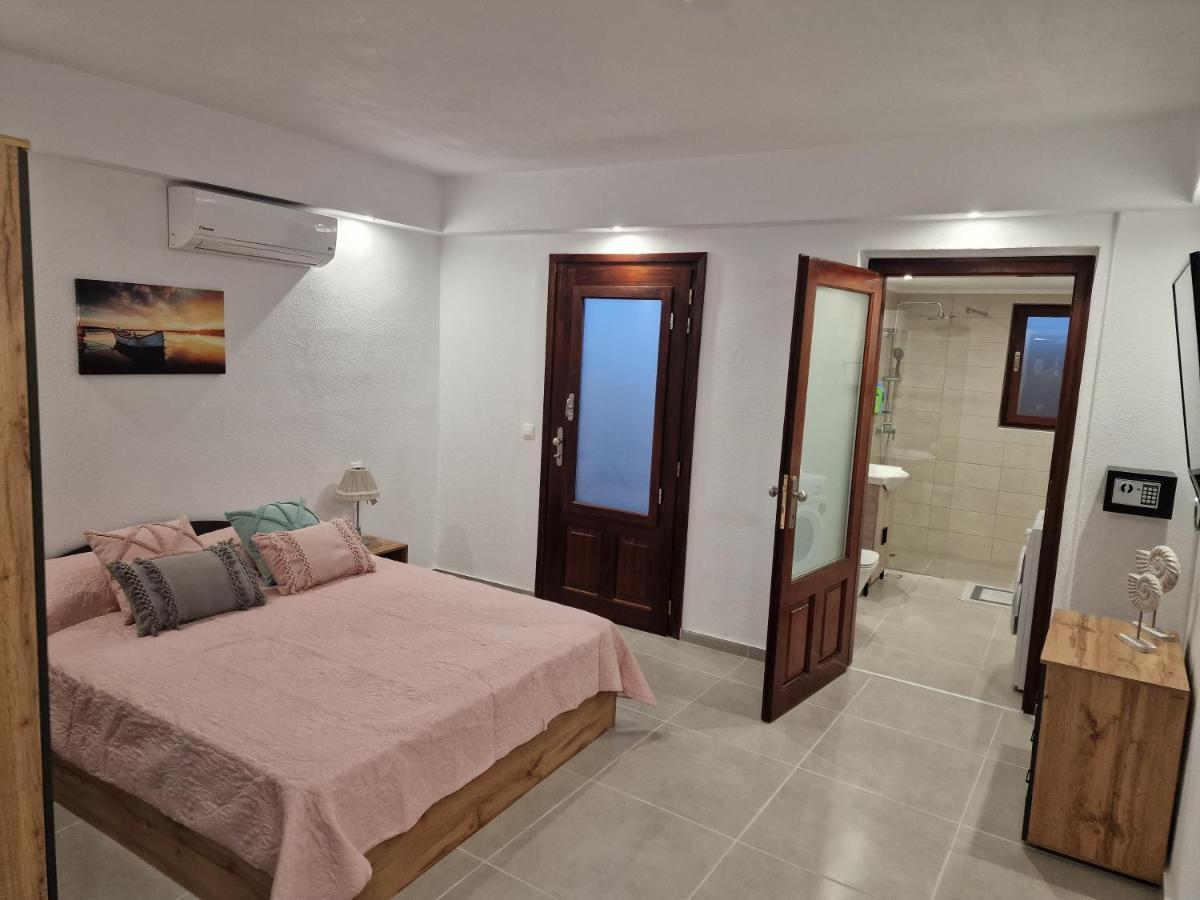 Ferienwohnung Το Στενάκι Skiathos-Stadt Exterior foto